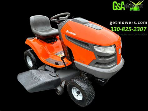 46" Husqvarna YTH20K46 Riding Lawn Tractor W/ Only 208 Hours! - Lawn