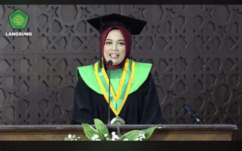 Kisah Inspiratif Wisudawan Berprestasi Program Studi Sarjana Farmasi