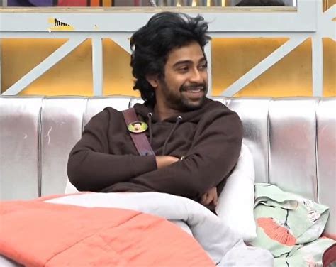 Bigg Boss Tamil 6 Do You Know Vj Kathiravan S Total Remuneration Apart From The 3 Lakh Cash Bag