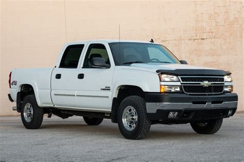 17k Mile 2007 Chevrolet Silverado Classic 2500hd Crew Cab Duramax 4x4 For Sale On Bat Auctions