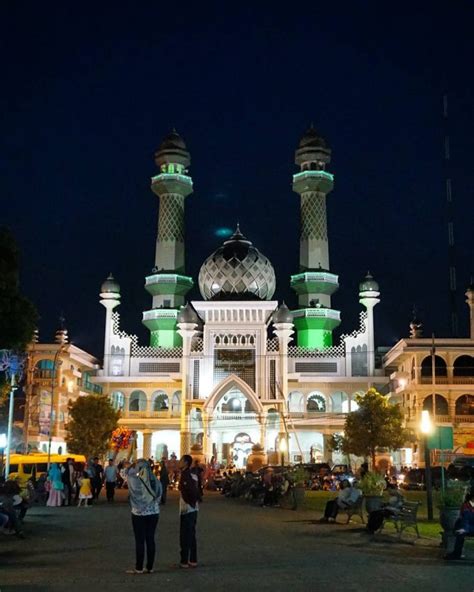 Masjid Termegah Di Malang Yang Bikin Hati Kamu Adem Bababeli