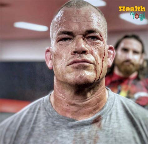 Jocko Willink Workout Routine And Diet Plan | Train Like A Navy Seal Soldier - Health Yogi