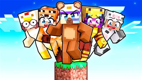 10 Friends On One Animal Block In Minecraft Youtube