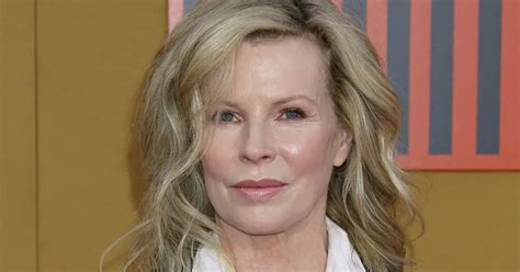 Kim Basinger Cumple A Os La Intensa Vida De La Protagonista De