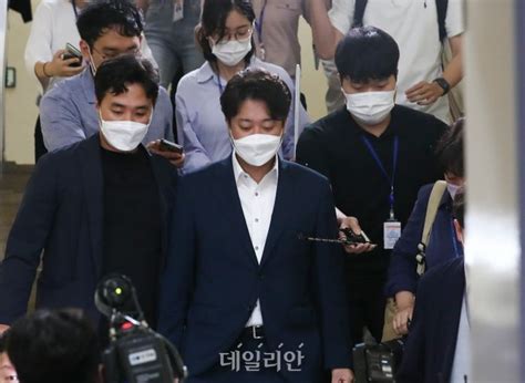 88월 데일리안 출근길 뉴스 벼랑 끝 이준석 법적 대응 예고힘 실은 하태경·유승민 등