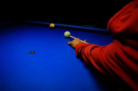 Premium Photo High Angle View Of Man Playing Snooker