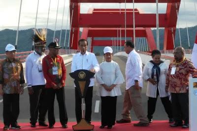 Presiden Jokowi Resmikan Jembatan Youtefa Simbol Pemersatu Bangsa