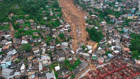 Deslizamentos De Terra E Inunda Es No Brasil Mataram Pelo Menos Pessoas