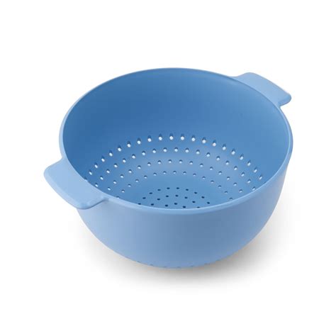 Beautiful 5 Quart Plastic Colander With Integrated Handles In Blue