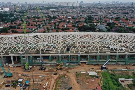 Proyek Pembangunan Stasiun Terbesar Kereta Cepat Jakarta Bandung