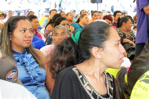 Ilp Entrega Escrituras De Propiedad A Familias De Comunidades Las