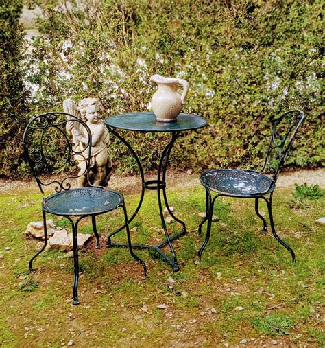 Gu Ridon Et Chaises De Jardin Antiquit S Histoire Sans Fin