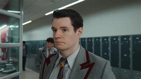 Chi è Connor Ryan Swindells Adam di Sex Education Idealia it