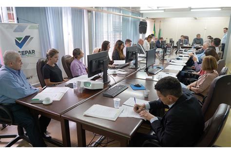 Com time de vogais e tradutoras públicas, mulheres ganham protagonismo