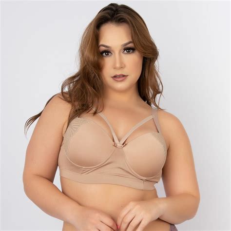 Comprar Sutiã Plus Size Reforçado Bojo Renda e Strappy a partir