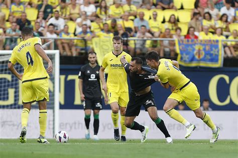 El ex céltico Borja Iglesias renuncia a la selección hasta que las