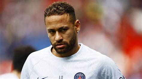 Psg Neymar Très Incertain Pour Le Bayern En Raison Dune Entorse Avec