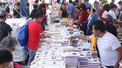 Feria Internacional Del Libro En El Z Calo De Cdmx Fechas Y Cartelera