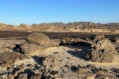 Moon Valley Hike from Jeddah City 2024