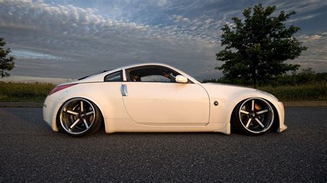 White Nissan 350Z Wallpapers Top Free White Nissan 350Z Backgrounds