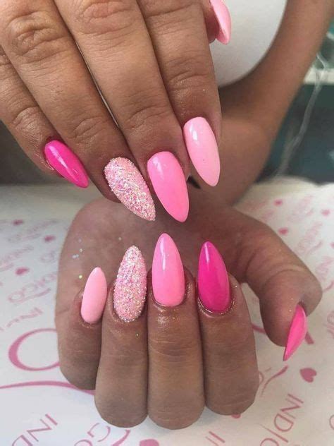 39 Girls Style Ideas With Shocking Pink Nail Design