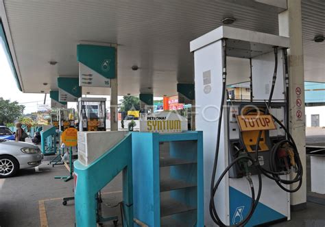 SPBU PETRONAS | ANTARA Foto