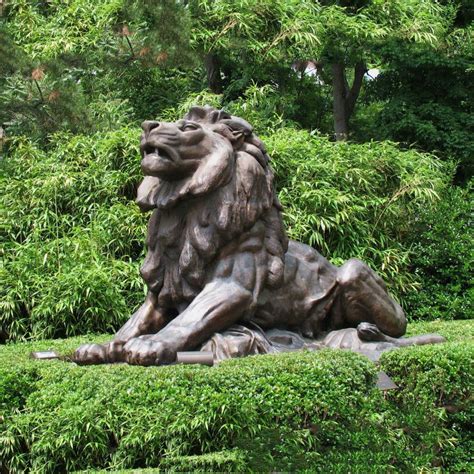 Wholesale Bronze Sitting Lion Garden Statue - SevenTreeSculpture