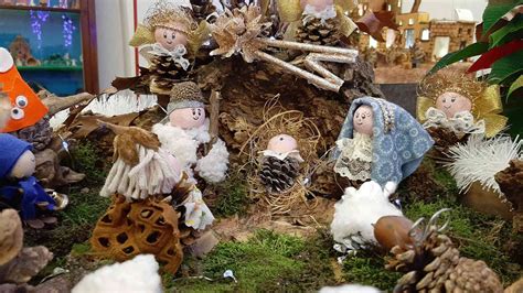 Presepe Con Le Pigne Mostra Di Presepi