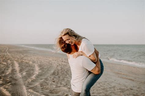 Chris Sami Fenwick Island Engagement Session — Sincerely The