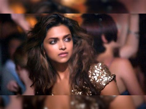 Deepika Padukones Images From 2017s Koko Party Go Viral Amidst Her