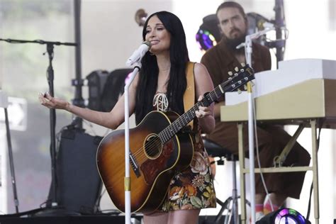 Look: Kacey Musgraves performs, adds new tour dates on 'Today' - UPI.com