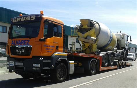 Transportes especiales por carretera Grúas Álvarez