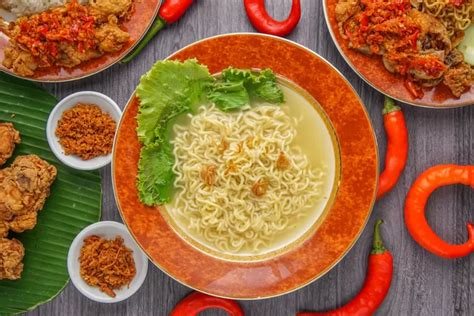 Makan Mie Instan Dengan Nasi Berbahaya Bagi Kesehatan Indozone Health