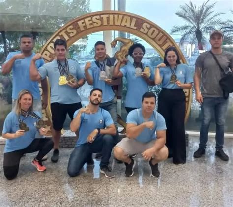 Atletas da luta de braço de Cordeirópolis conquistam medalhas no maior