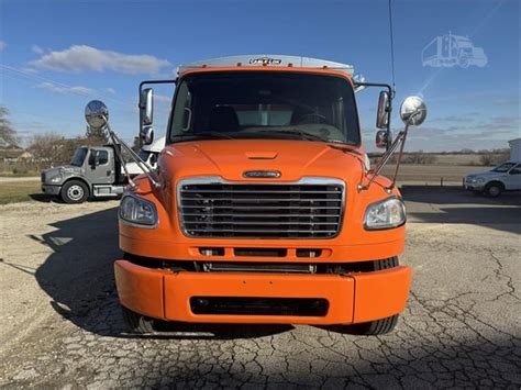 2016 Freightliner Business Class M2 106 For Sale In Morris Illinois