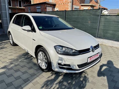 VW Golf 7 1 6 TDI BMT LOUNGE XENON PDC PERLA SERVISNA NEMA PRIJENOSA