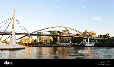 The Goodwill Pedestrian Bridge Over The Brisbane River Stock Photo Alamy