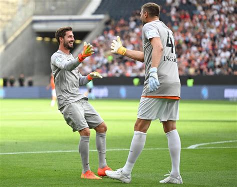 Eintracht Frankfurt Torhüter Kevin Trapp folgt seinem Herzen und sagt