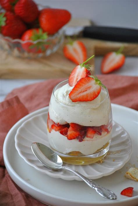 Erdbeer Tiramisu Im Glas