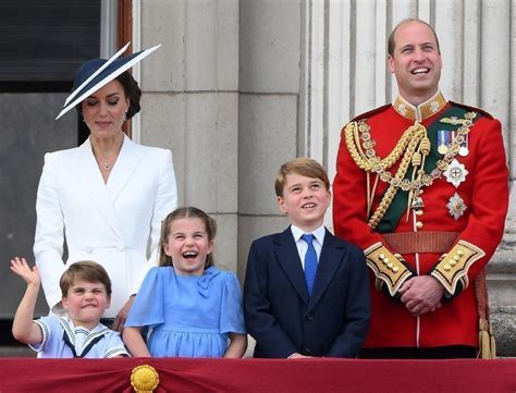 Royaume Uni le prince et futur roi William fête ses 40 ans