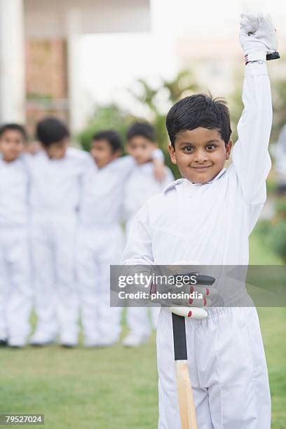 3,012 Kids Cricket Team Stock Photos, High-Res Pictures, and Images - Getty Images