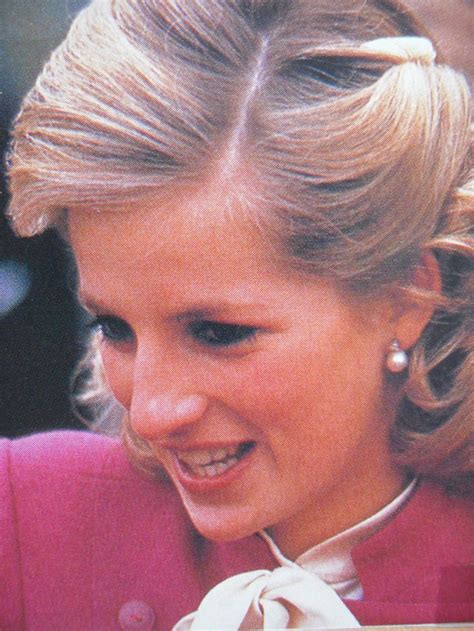 November 13 1984 Princess Diana On A Walkabout During Her Visit To