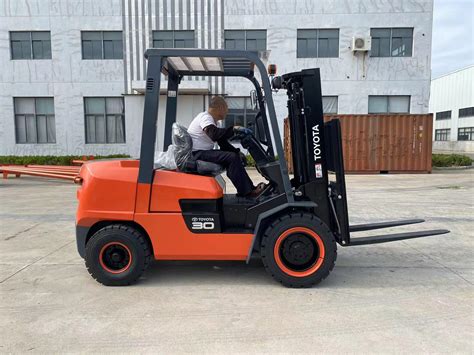 3ton 5 Ton 8 Ton Diesel Forklift Truck Specifications 10 Ton 10000kg Capacity Forklift 10t