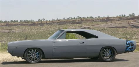 200k Dodge Charger Hits 170 Mph With Hellephant Power