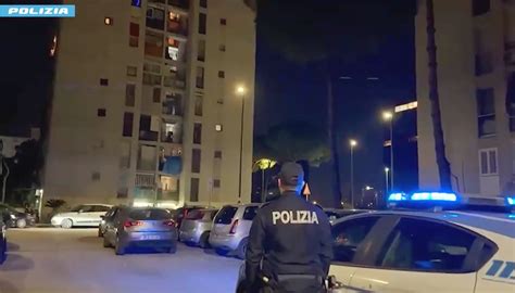 Blitz A Forcella E Case Nuove Arresti Tra I Clan Di Camorra