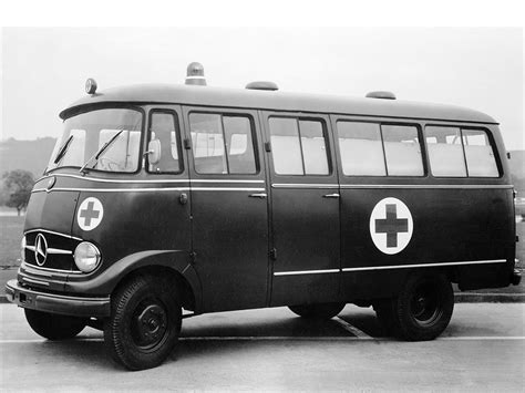 Mercedes Benz L319
