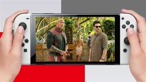 Nintendo Switch se cuela en la nueva película de La Roca Chris Evans y