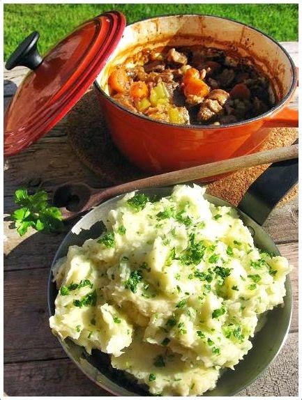 Beef Prune And Rosemary Casserole Rindfleisch Pflaume Und Rosmarin