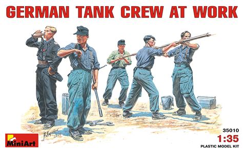 Miniart German Tank Crew At Work