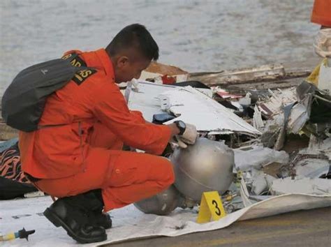 Lion Air Plane Crash Indonesia Extends Search For Bodies By 3 Days